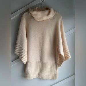 BANANA REPUBLIC Wool Blend Ivory Cream Dolman Cowl Turtle Neck Wool Blend size S